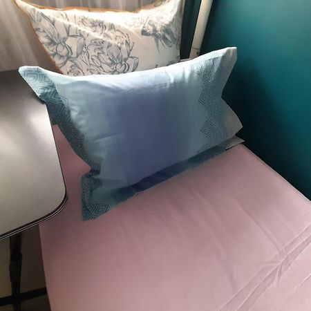Just For Sleep-Daily Stay 20H To 10H Apres Votre Arrivee Dans Le Batiment D'Entree, Contact I'Hote Via Le Message Ici De Reservation Pour L'Enregistrement I'Entree Dans La Propriete Sans I'Approbation Est Interdite-Resevation D'Un Tiers Est Inaccepta Bobigny Exteriör bild