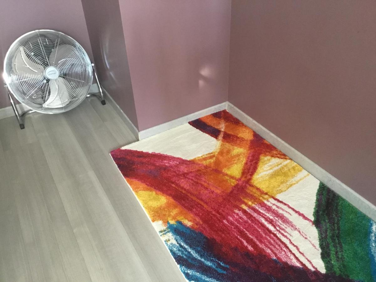 Just For Sleep-Daily Stay 20H To 10H Apres Votre Arrivee Dans Le Batiment D'Entree, Contact I'Hote Via Le Message Ici De Reservation Pour L'Enregistrement I'Entree Dans La Propriete Sans I'Approbation Est Interdite-Resevation D'Un Tiers Est Inaccepta Bobigny Exteriör bild
