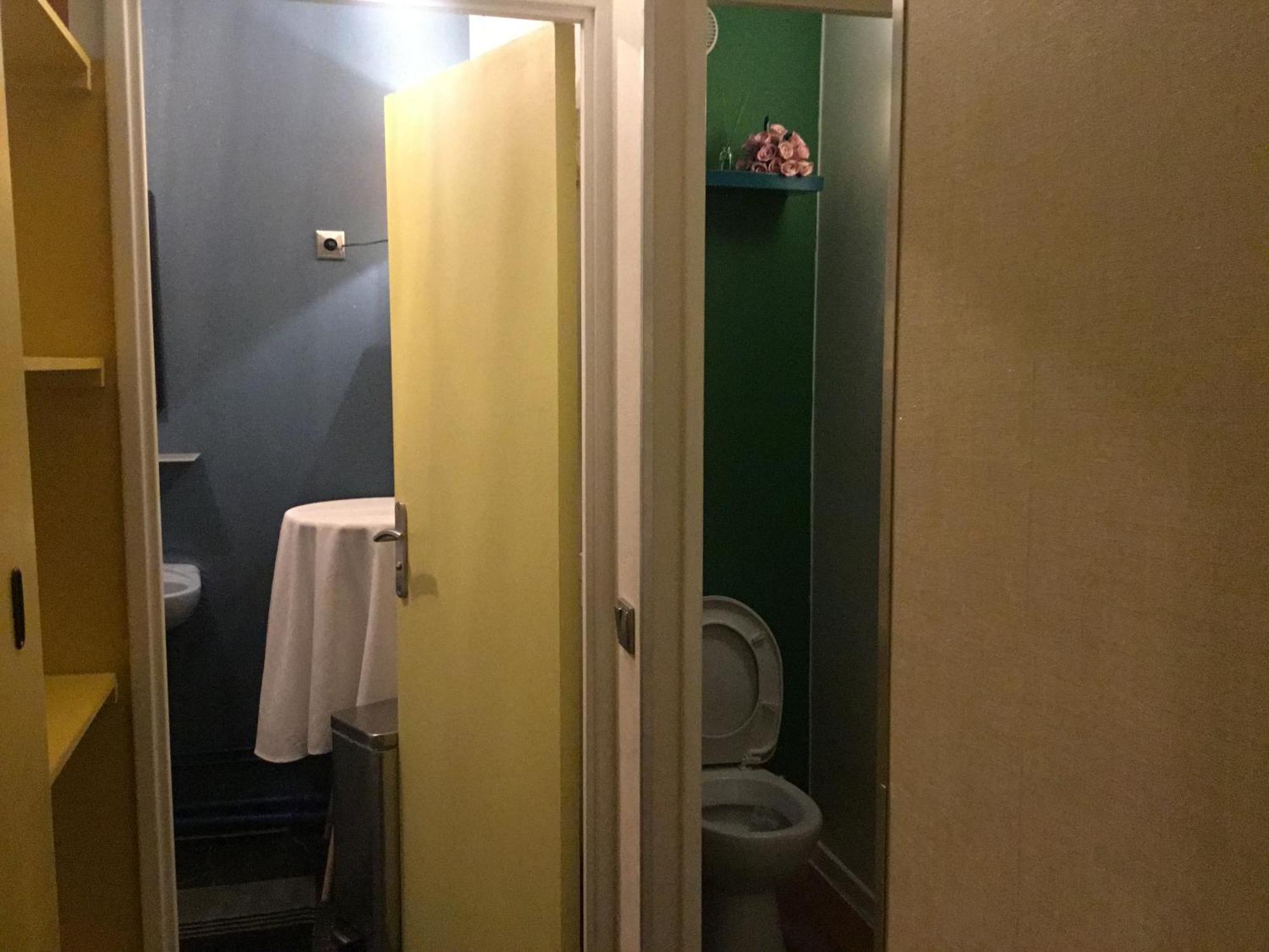 Just For Sleep-Daily Stay 20H To 10H Apres Votre Arrivee Dans Le Batiment D'Entree, Contact I'Hote Via Le Message Ici De Reservation Pour L'Enregistrement I'Entree Dans La Propriete Sans I'Approbation Est Interdite-Resevation D'Un Tiers Est Inaccepta Bobigny Exteriör bild